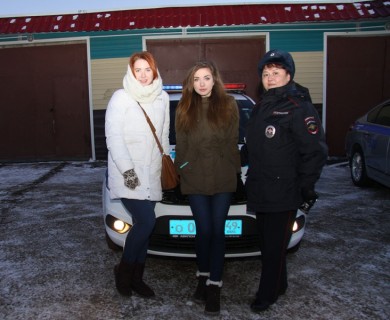 Магаданский «Студенческий десант» в гостях у инспекторов ГИБДД в Магадане « автомагадан