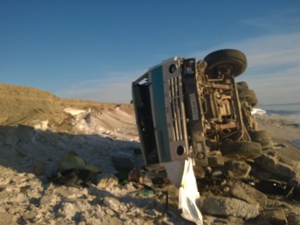 «КамАЗ» с 10 тоннами мазута опрокинулся в Магаданской области в Магадане &laquo; автомагадан