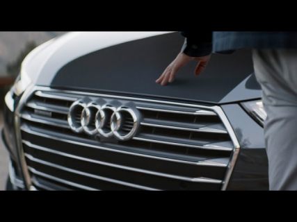 Audi вновь вступила в рекламную войну с Mercedes в Магадане « автомагадан
