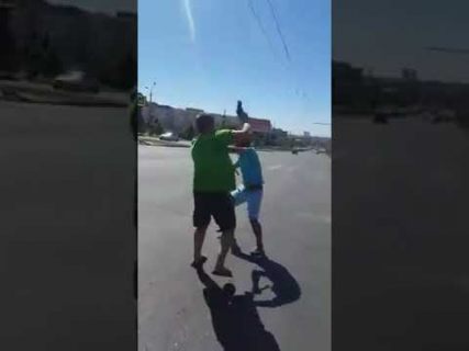 Вот так я сейчас еду на такси в Магадане « автомагадан